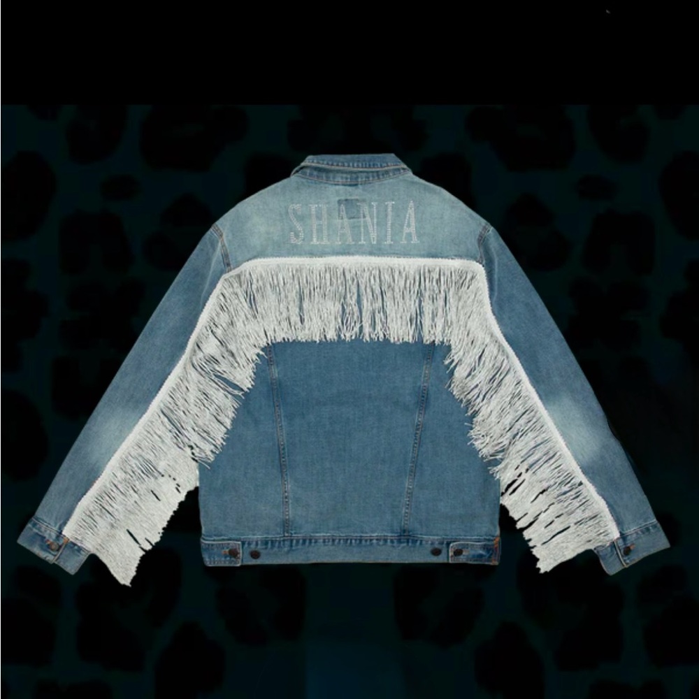 Shania Twain • Fringe Denim Jacket